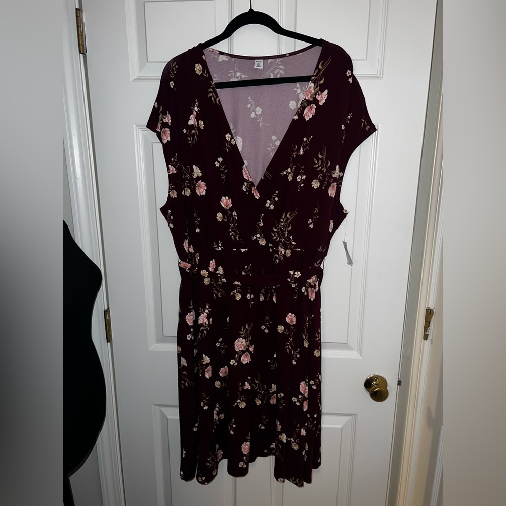 💕 NWT* Old Navy Women’s Plus Size 3X Faux Wrap Floral Dress